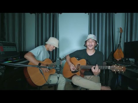 เจ้าแห่งแรงงาน เนมสุรพงศ์ (อคูสติค )มินิคอนเสิร์ต เผิ้ง เพื่อน พูด เพลง  1