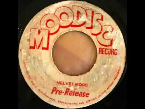 JO JO BENNETT - Velvet mood (1971 Moodisc pre release)