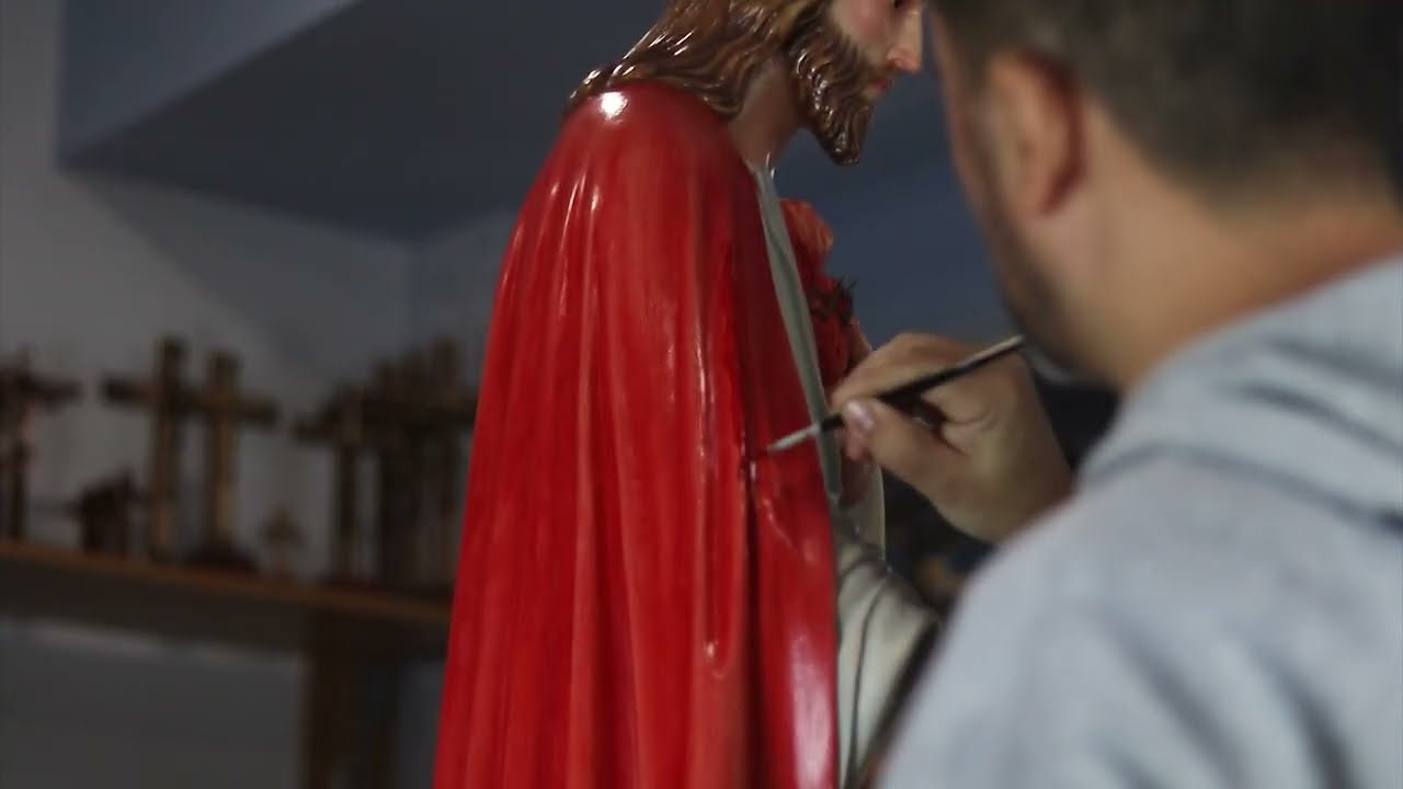 Statue painting