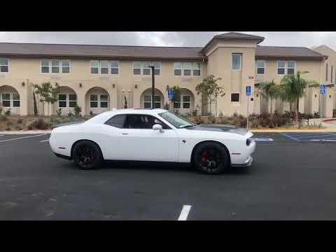Dodge Challenger Hellcat Burnout loud exhaust