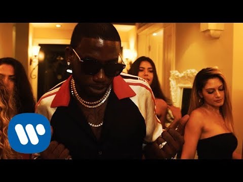 Videoclip de She Miss Me (feat. Rich the Kid) — Gucci Mane