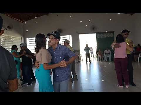 Chico Gabriel animando o forró dos idosos em Valença do Piauí dia 17/05/2026