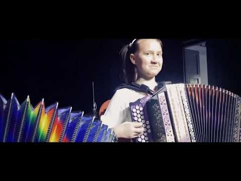 Predstavitev Glasbene šole Ravne na Koroškem-harmonikarski orkester