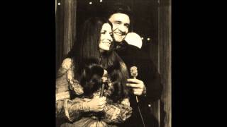 Johnny Cash &amp; June Carter  -  Shantytown