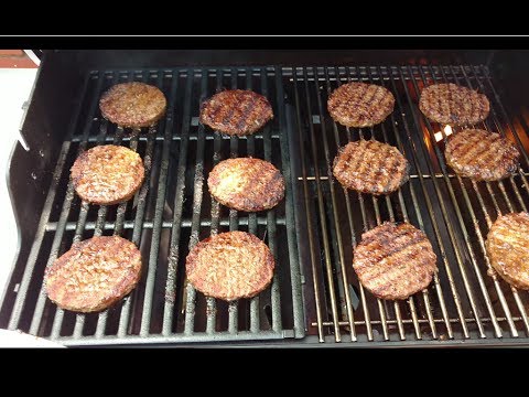 Sear Test: Porcelain-Enameled, Cast-Iron Grates vs Stainless Steel