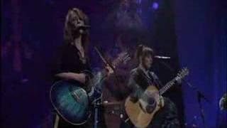 Video thumbnail of "Heart - Mona Lisas & Mad Hatters (live in Seattle, 2002)"