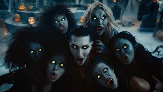 Kadr z teledysku Werewolf tekst piosenki Motionless in white