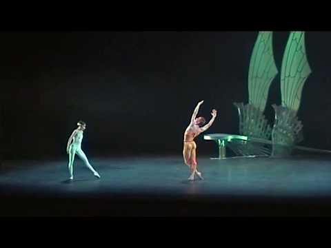 Thomas Edur  and  Daria Klementova - "Sphynx"  Glen Tetley , comments by Lady Macmillan