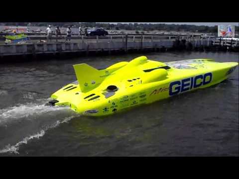 Pro Boat "Miss Geico "17 inch