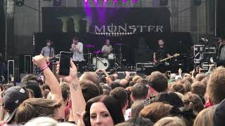 Cute Is What We Aim For - The Curse of Curves (Slam Dunk Festival 2017 @ City Centre, Leeds 28-05-17