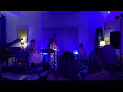 It’s you - Alan Hampton (ft. Mark Giuliana and Gretchen Parlato) / live