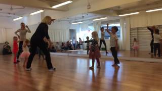 3-5 år Love2dance MGP / Ramasjang