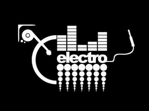 Chuckie Vs. Deorro - Get That Rolling Stones T-Shirt On (Dj M/G Mash-up)