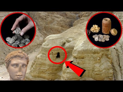 Rare Wooden Box Full of Coins From the Reign of Ptolemy VI Was Found in Israel