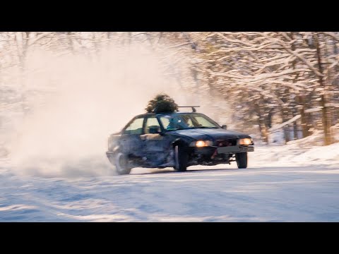 Green E36 Winter Beater | Drifting in the snowy forest