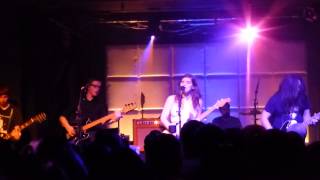 Best Coast - Something In The Way (The Echo, Los Angeles CA 2/19/15)