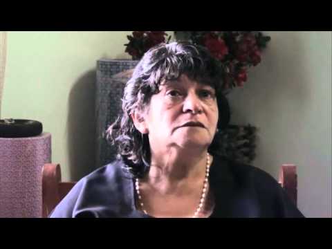 Campo de batalla, cuerpo de mujer Trailer