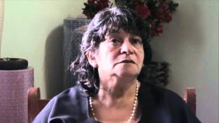 Campo de batalla, cuerpo de mujer Trailer