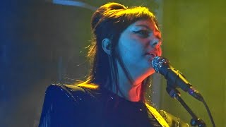 Angel Olsen - &quot;new song&quot;: Shut Up Kiss Me, Paradiso 06-02-2020