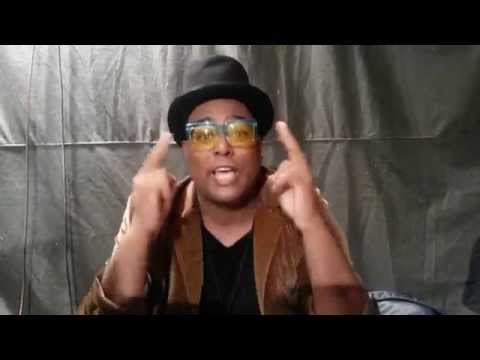 Sinho Silva da banda É XEKE mandando alô pro Portal Pagodão