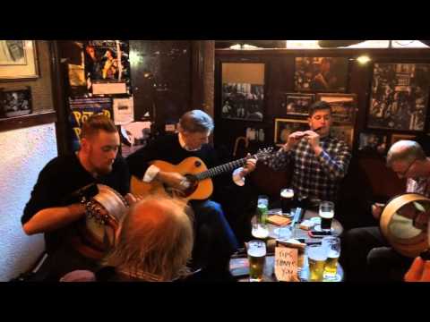 Ireland music session Dublin O'Donoghue's Pub