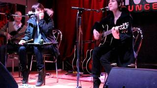 2/7 Tegan & Sara - Alligator as a Children's Song @ 88.5 Live Lounge, Ottawa, ON 1/23/10