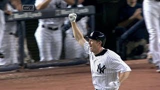 Headley lines a walk-off single in the 14th
