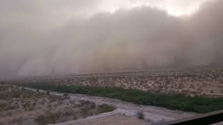 preview picture of video 'Sand storm arrives in Bikaner Rajasthan'