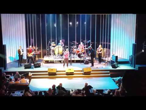 Club Des Belugas & Brenda Boykin live in Athens (Διογένης 2016)