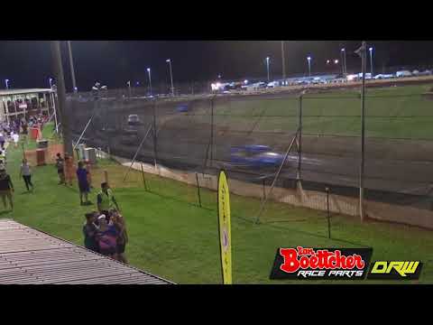 Junior Sedans - Heat 6 - Piston Cup Series - Rockhampton Speedway - 04.11.17
