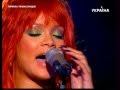 Rihanna Performing ''Love The way you Lie ...