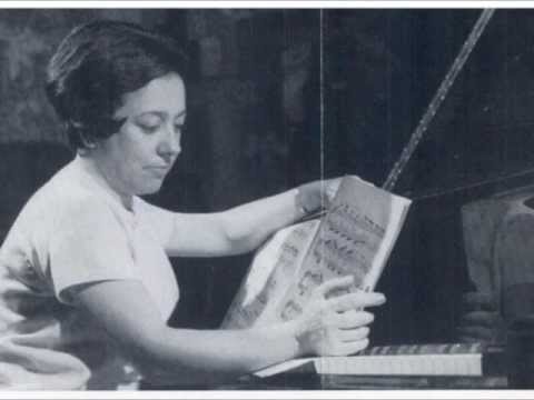Alicia de Larrocha plays Soler - Sonata in F#, R.90