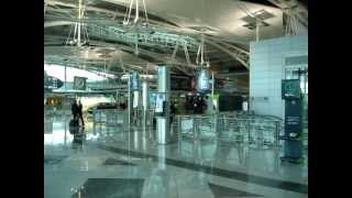 preview picture of video 'Nice O-Porto Airport - looks well from inside'