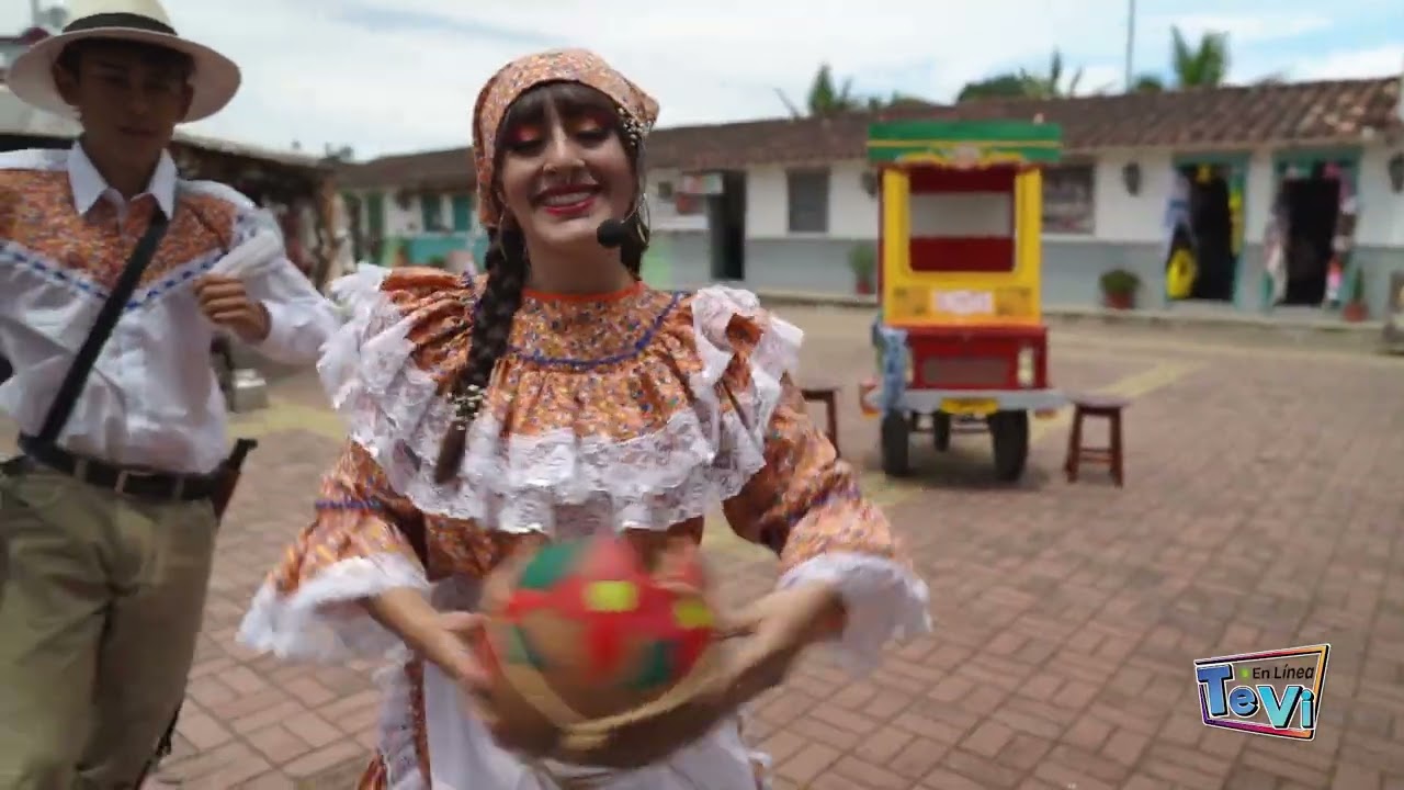 El Peñol Experiencia Destino   La Replica