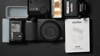 If flash photography is your thing, this is it! Ricoh GRIIIx and Godox. Portrait in your pocket.