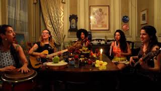 Amarelas - Me leva (Renata Rosa)