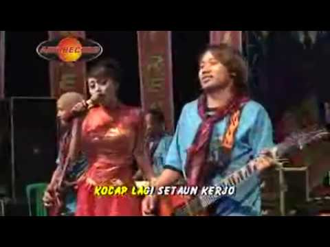 Reni Ananta - Kretek Ngunengan | Dangdut (Official Music Video)