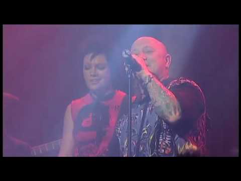 Sarah McLeod & Angry Anderson - Highway To Hell