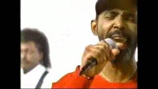 Frankie Beverly &amp; Maze - Love's On The Run Music Video