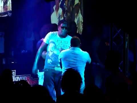 Kola Loka ft. El Micha, live in Havana - May 2011