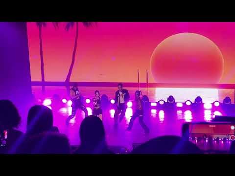 KARD - Hola Hola (Chicago 08162022)