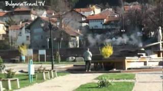 preview picture of video 'Bulgaria Travel TV - Гейзер-фонтан в Сапарева баня'