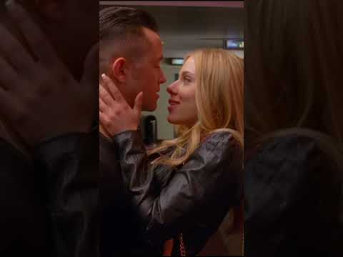 Scarlett Kisses