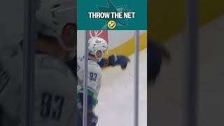 Did Askrov just...THROW the net!? ????????