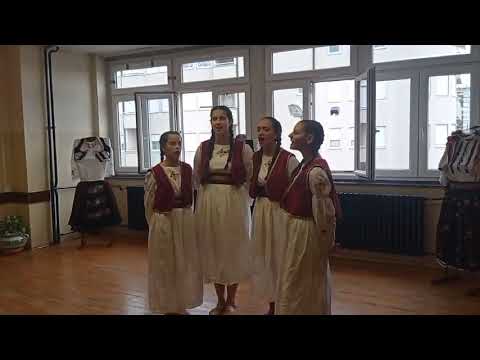 Grupa “Nevena”: Kad zapevam ovako malena (Takovo), klasa: Ana Jovanović