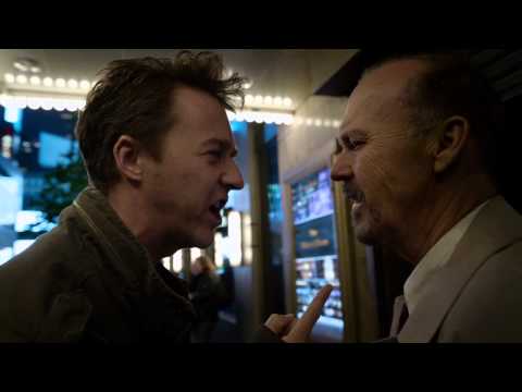 バードマン　あるいは（無知がもたらす予期せぬ奇跡）