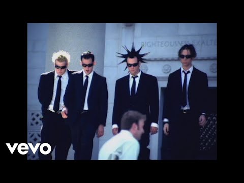 Good Charlotte - Lifestyles of the Rich & Famous (Video)