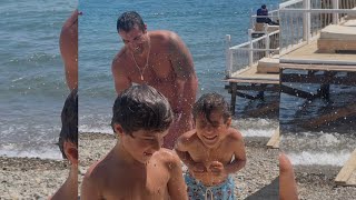 Sono emerse delle foto delle vacanze di İbrahim Çelikkol con suo figlio Ali.#ibrahimçelikkol 