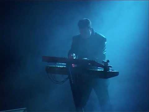 Petr Muk - Průzory oči (live 2003)