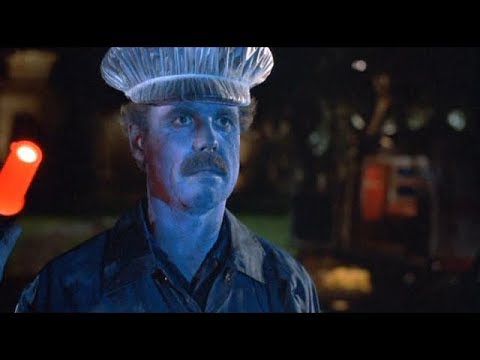 Return of the Living Dead (1985) - Send more Cops